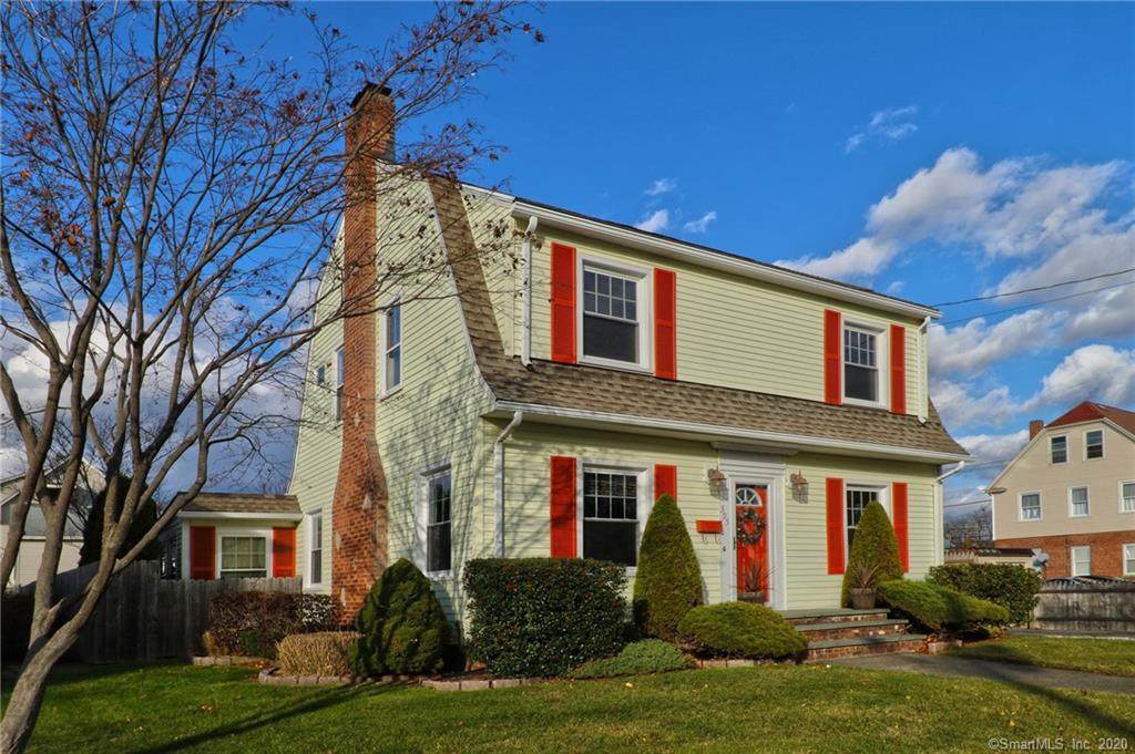 395 Blohm Street - Photo 1