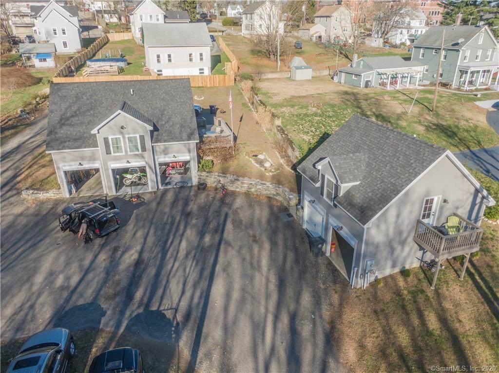 138 Ward Avenue - Photo 1