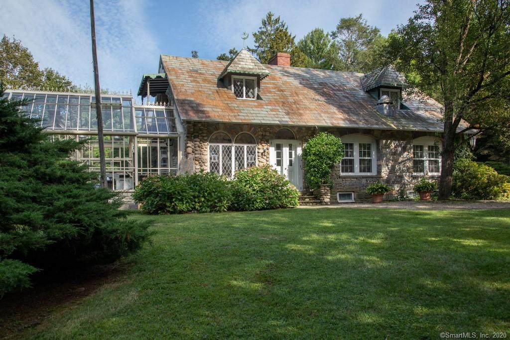 260 Middlesex Avenue - Photo 1