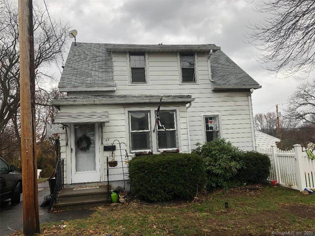 69 Saint Andrew Avenue - Photo 1