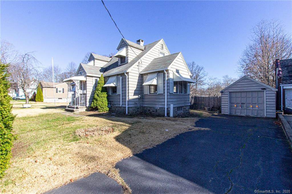 1184 Huntington Road - Photo 1