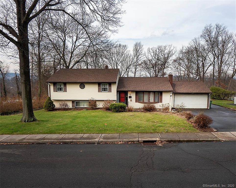 21 Surrey Drive - Photo 1