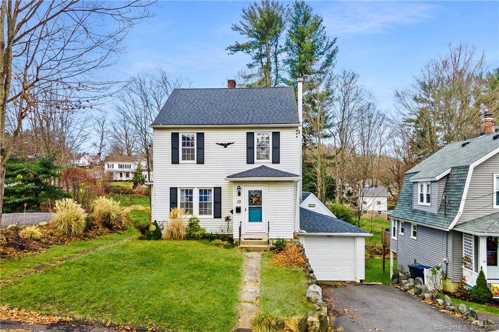 13 Roberts Avenue - Photo 1