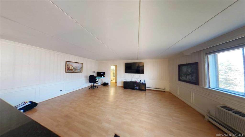 120 Huntington Turnpike - Photo 1
