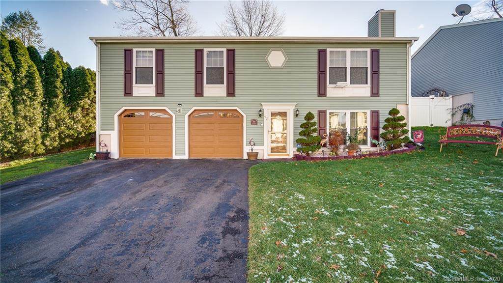 42 Falcon Lane - Photo 1