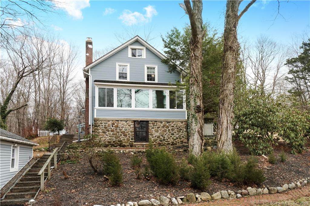 499 Amity Road - Photo 1