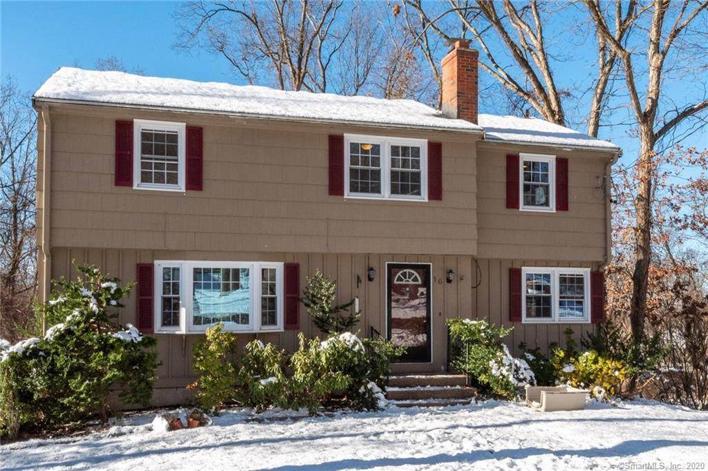 16 Knollwood Drive - Photo 1