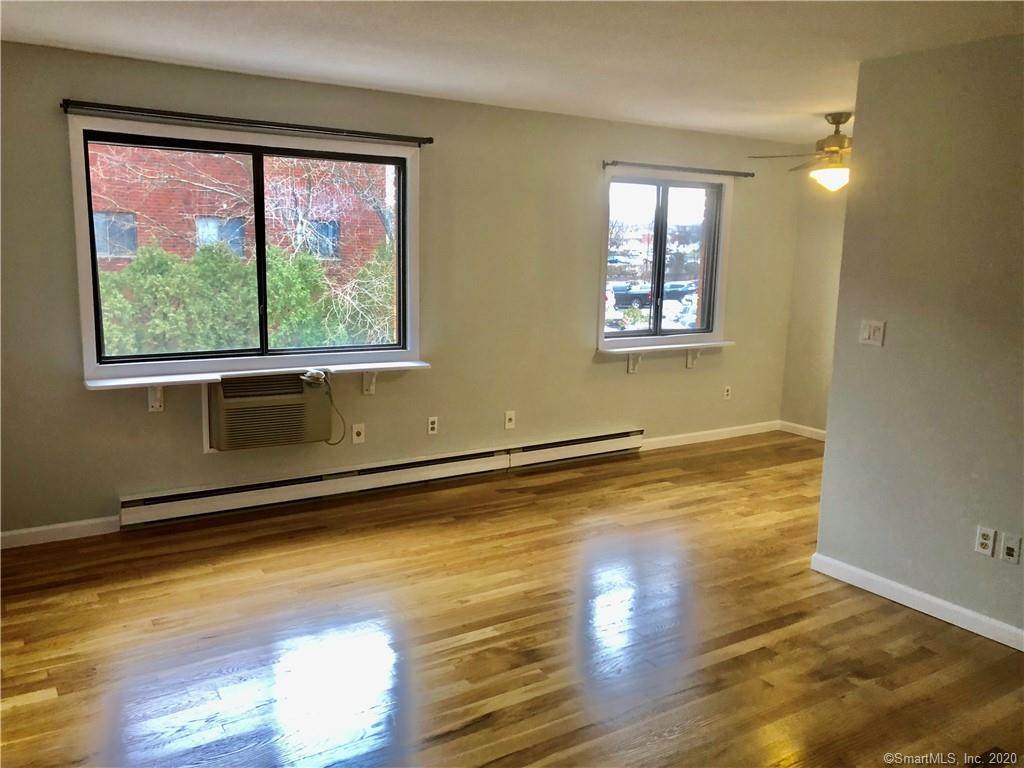925 Longbrook Avenue - Photo 1