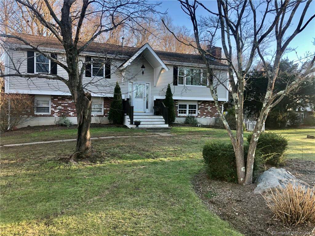 31 Oak Hollow Road - Photo 1