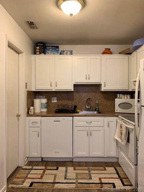 42 Glenwood Avenue - Photo 1