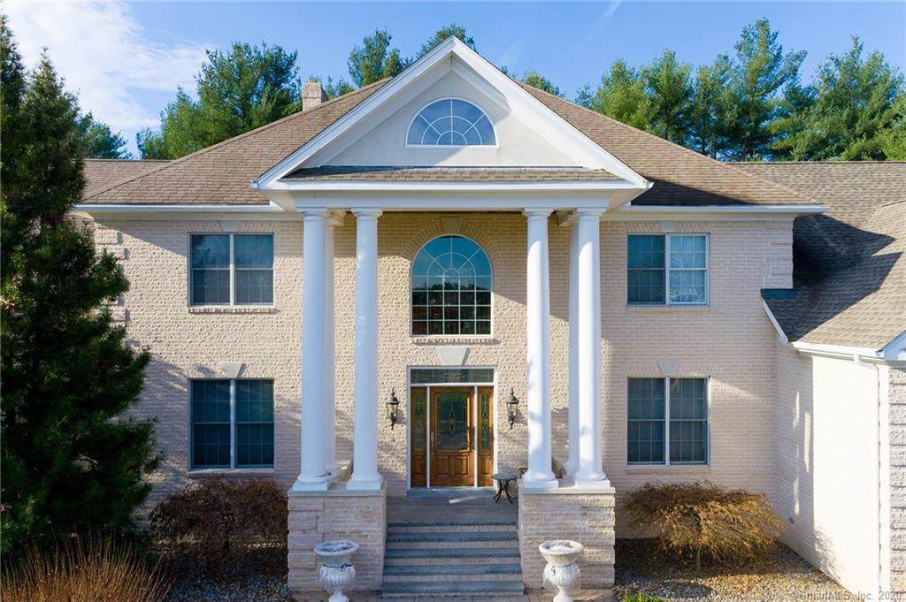 67 Westview Drive - Photo 1