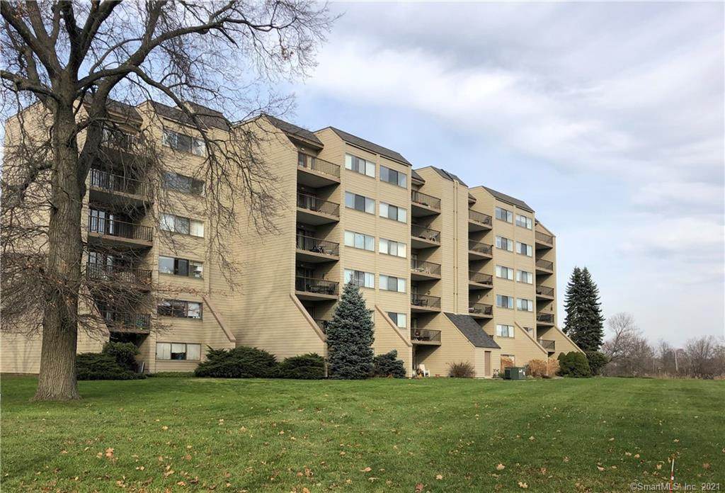 85 Viscount Drive - Photo 1