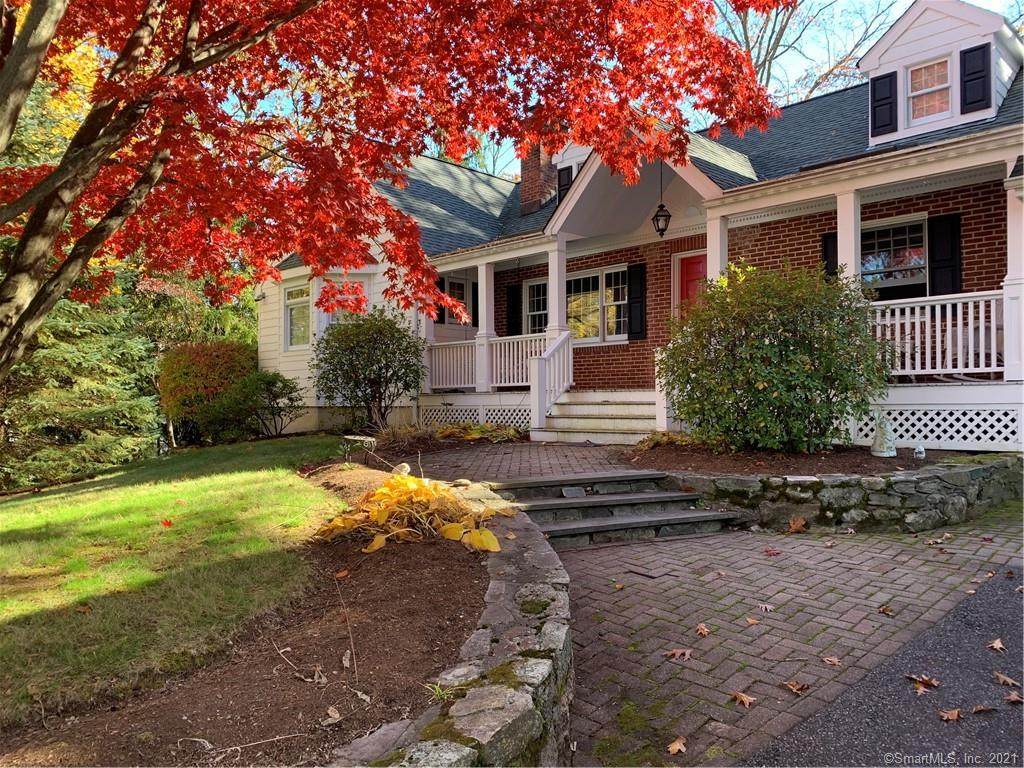 34 Glen Avenue - Photo 1
