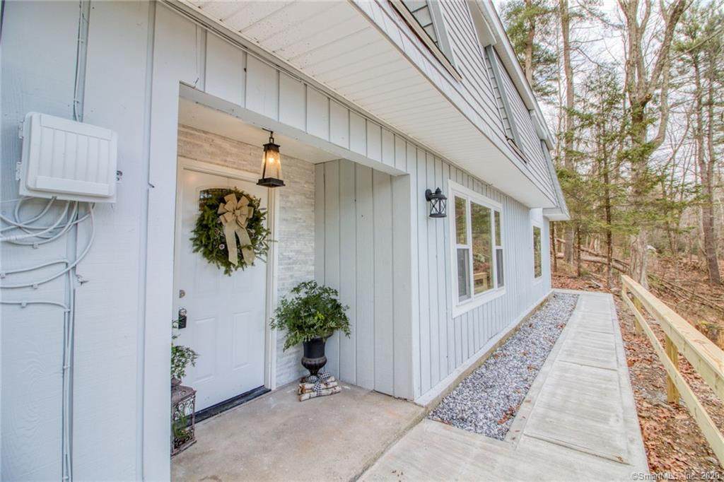 219 Hartland Road - Photo 1