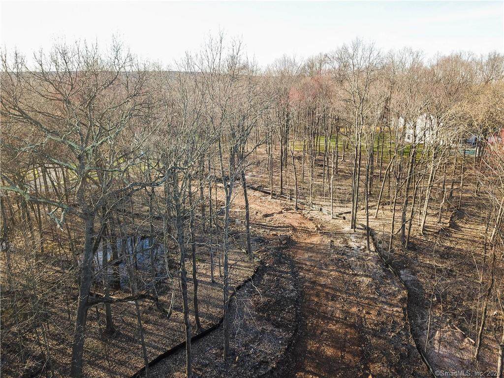 2 Lexington Court - Photo 1