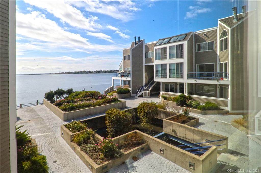 24 Harbour Close - Photo 1