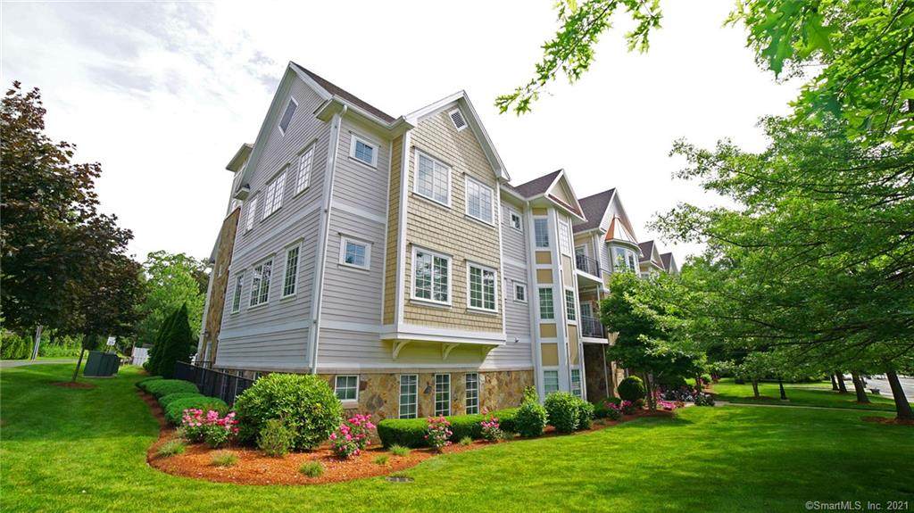730 Farmington Avenue - Photo 1