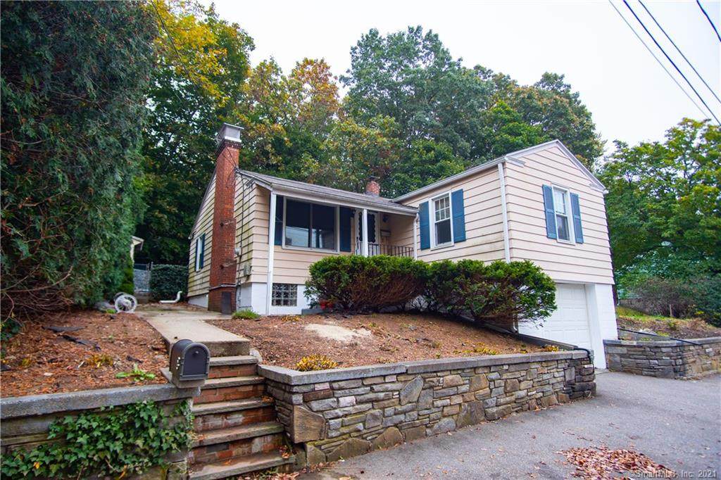 8 West Avenue - Photo 1