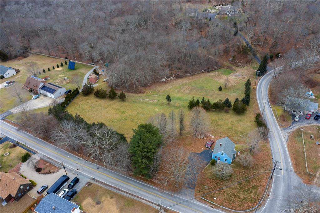 17 Chapel Hill Road - Photo 1