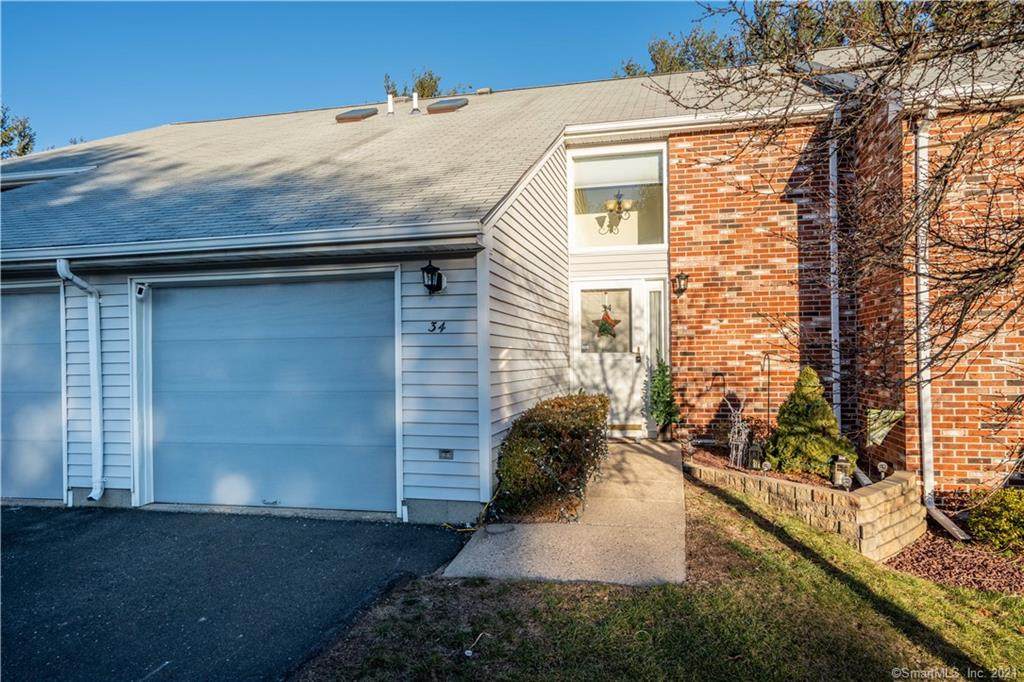 705 Lake Avenue - Photo 1