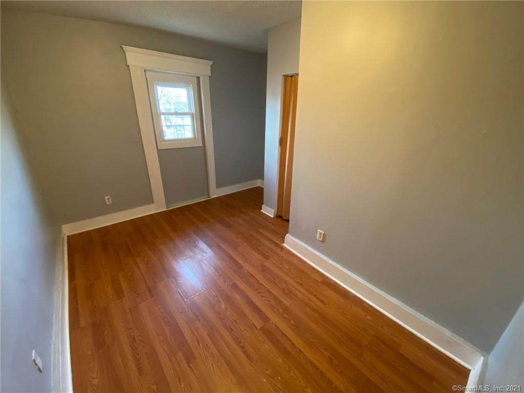 585 Winchester Avenue - Photo 1