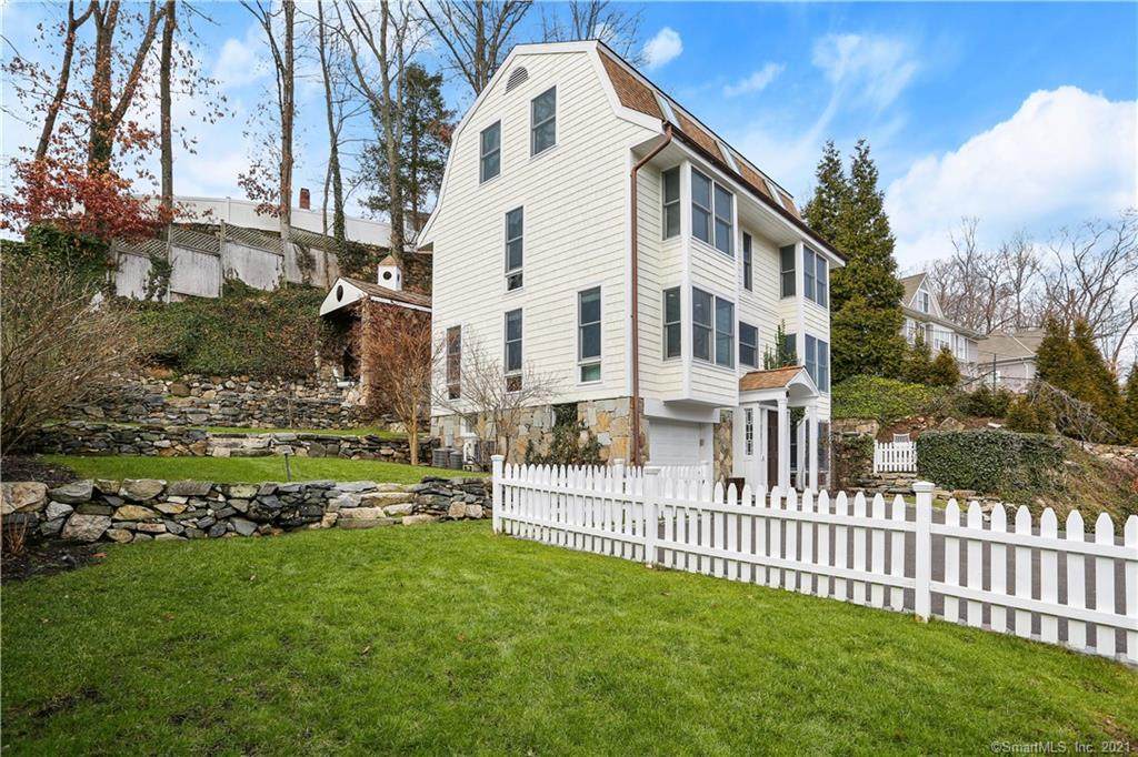 316 Valley Road - Photo 1