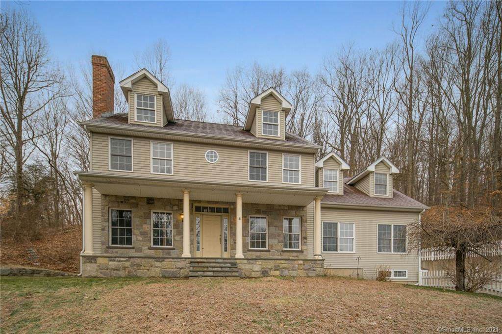 26 Amanda Lane - Photo 1