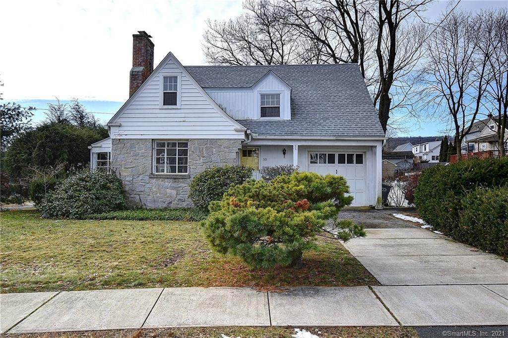 50 Moore Avenue - Photo 1