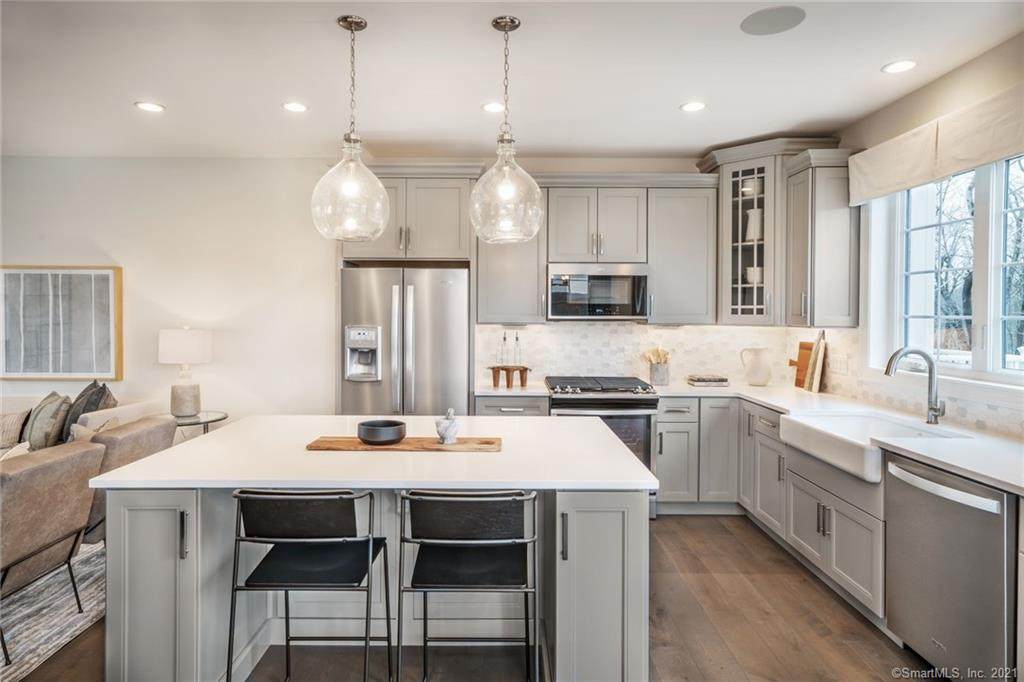 89 Brentwood Circle - Photo 1