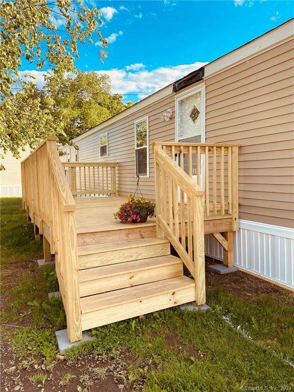 525 Main Street - Photo 1