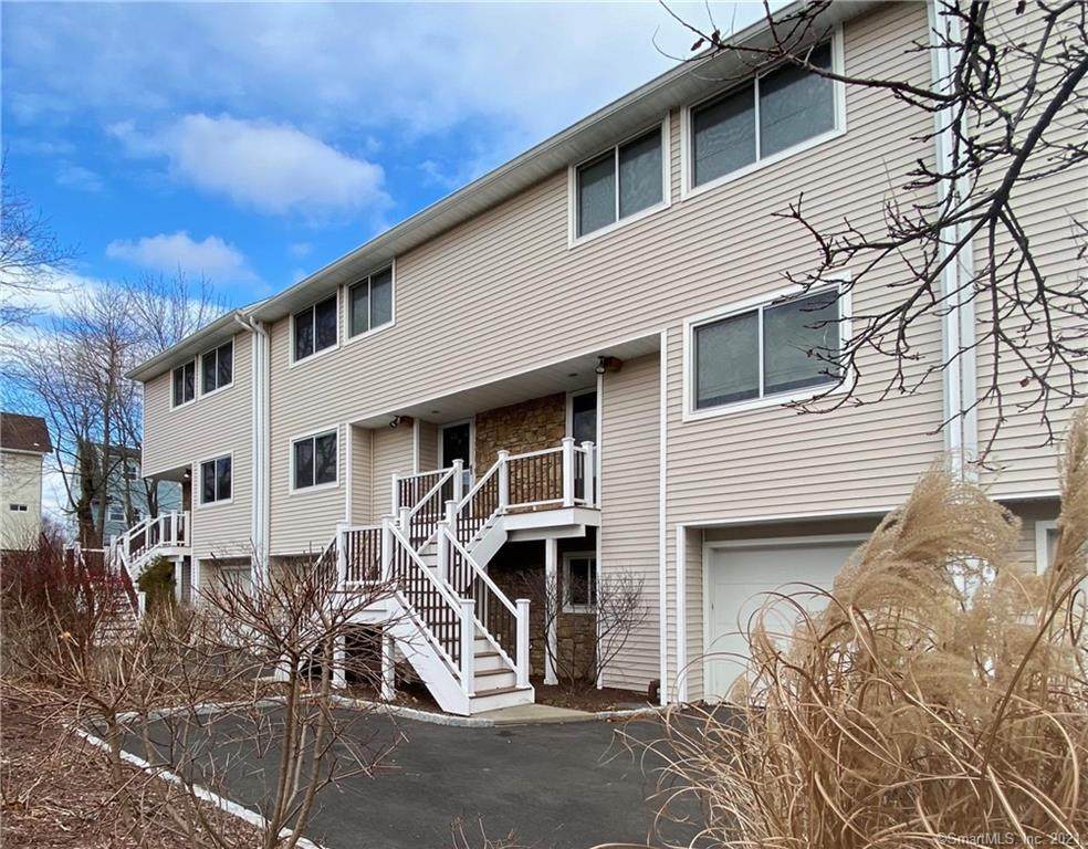 328 Hamilton Avenue - Photo 1