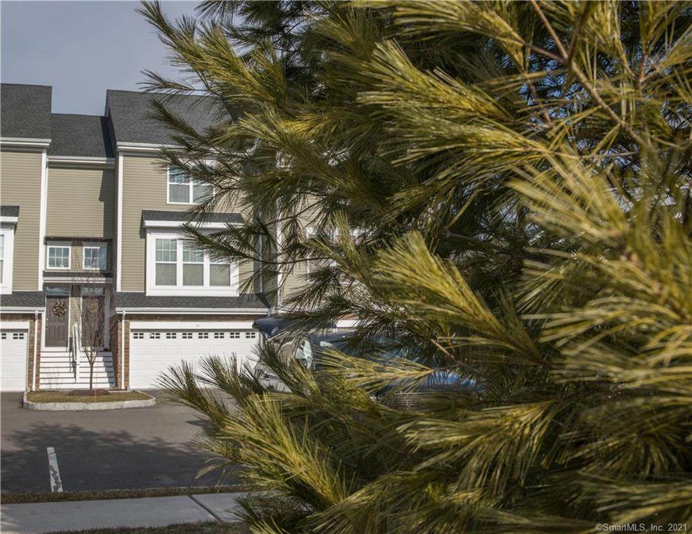 15 Bristol Terrace - Photo 1