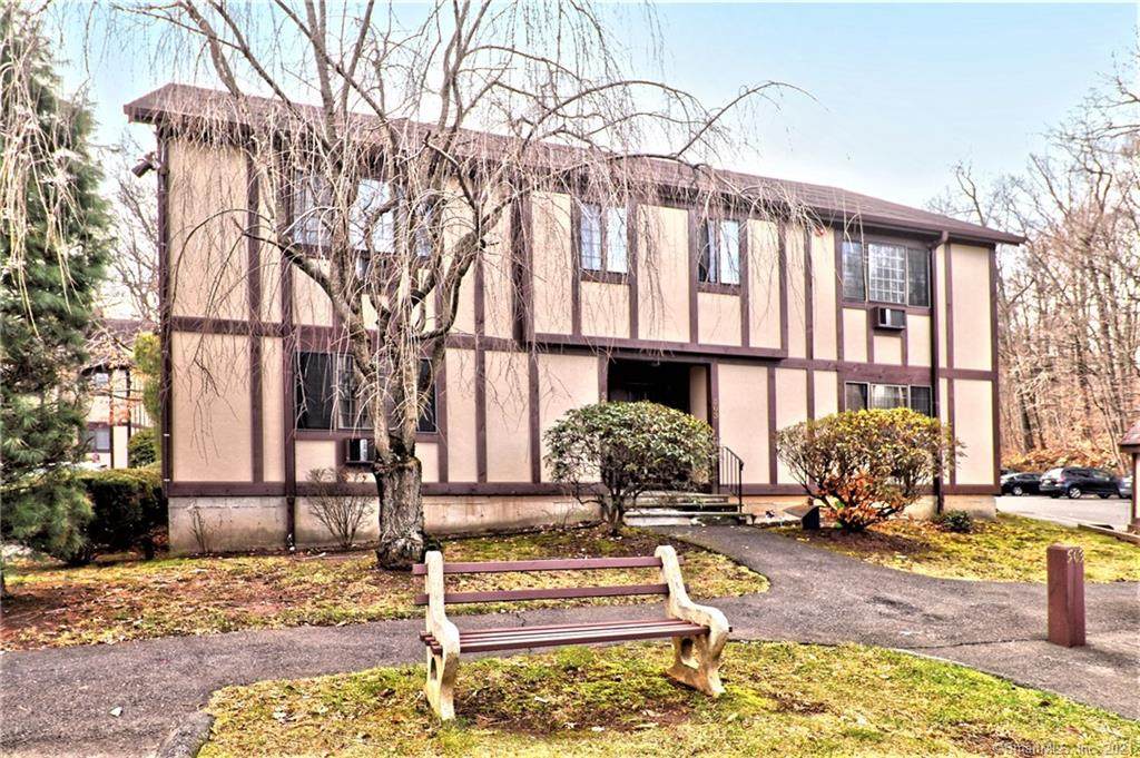 501 Swanson Crescent - Photo 1