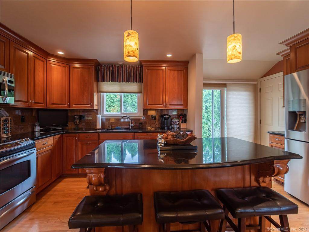 23 Utica Street - Photo 1