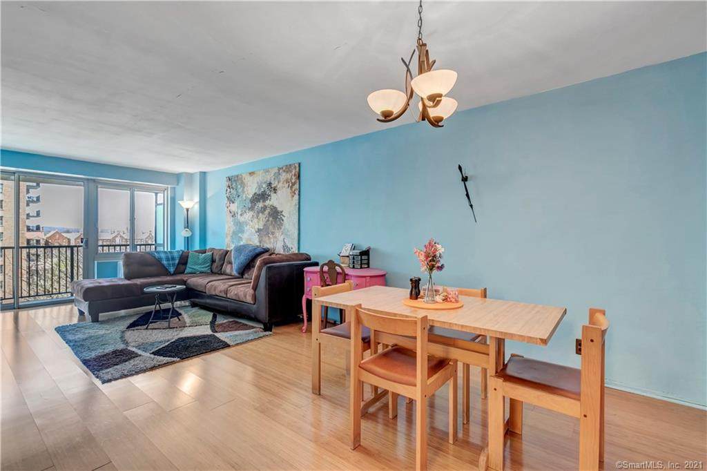 100 York Street - Photo 1