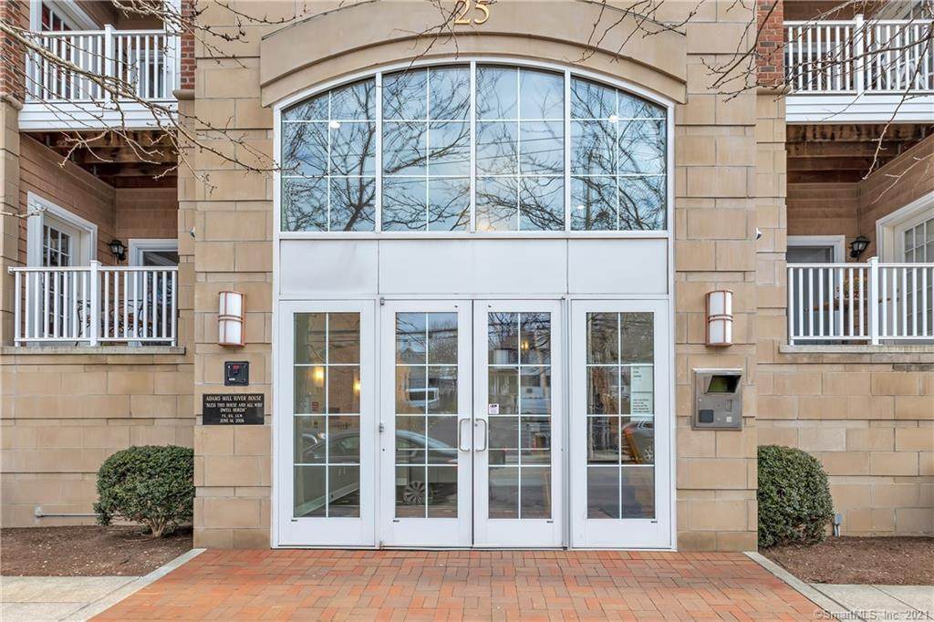 25 Adams Avenue - Photo 1