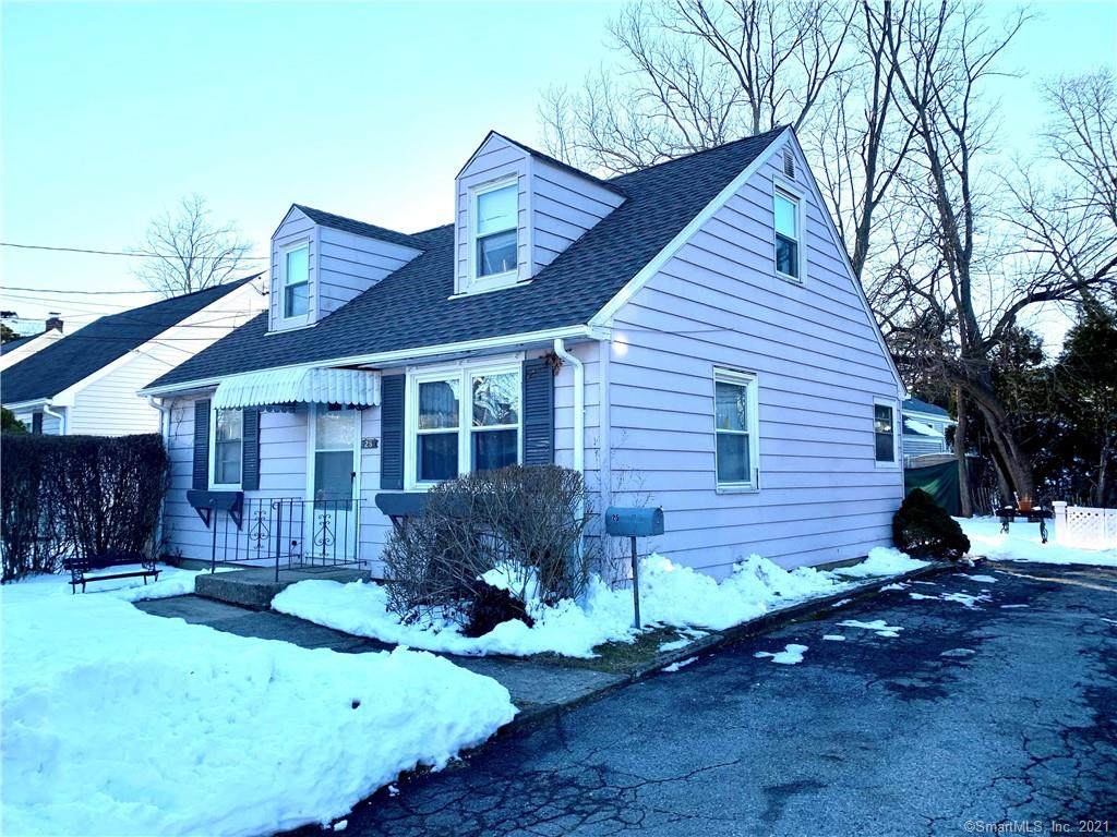 25 Ponus Avenue - Photo 1