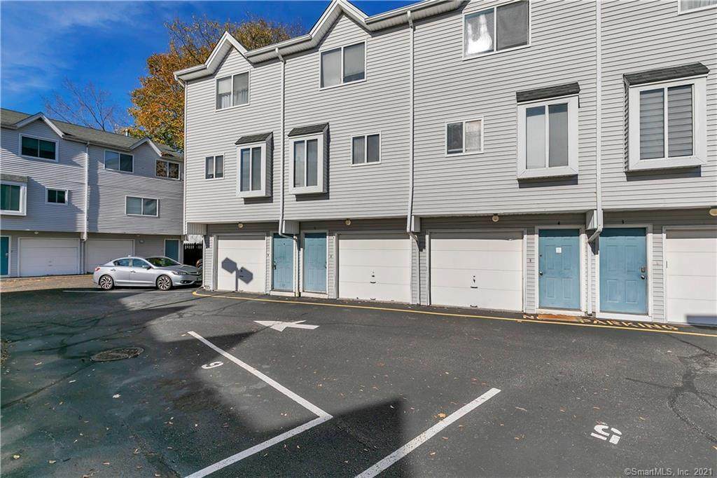 10 Hawthorne Avenue - Photo 1