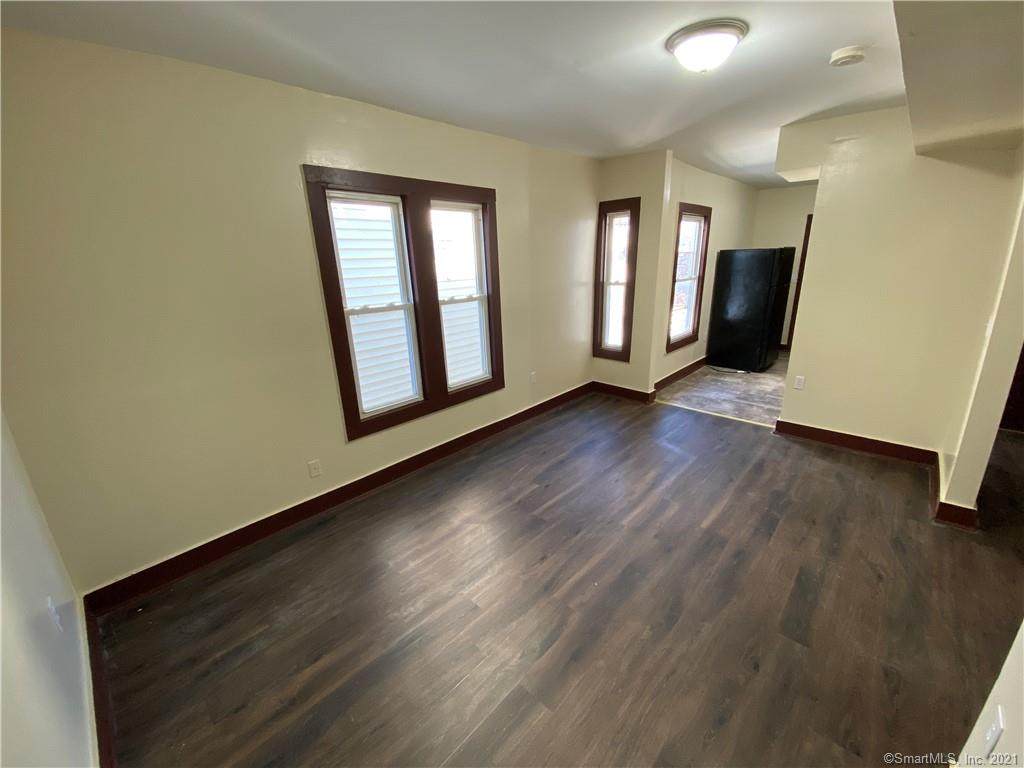 142 Portsea Street - Photo 1