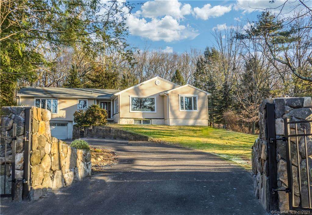 32 Hickory Lane - Photo 1