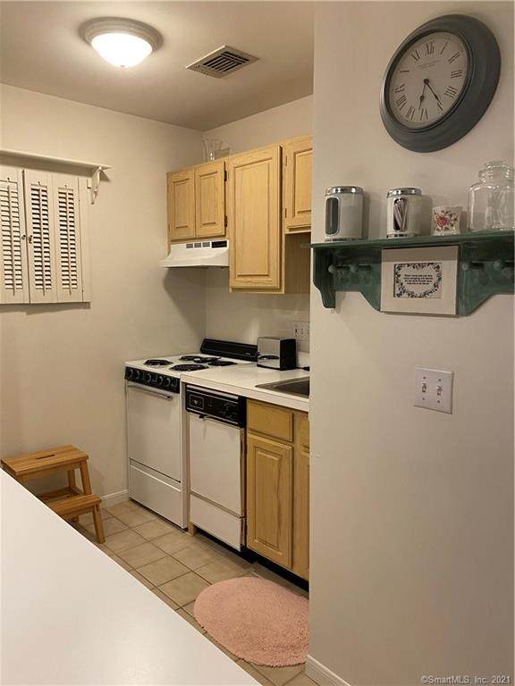 1621 Old Pond Lane - Photo 1