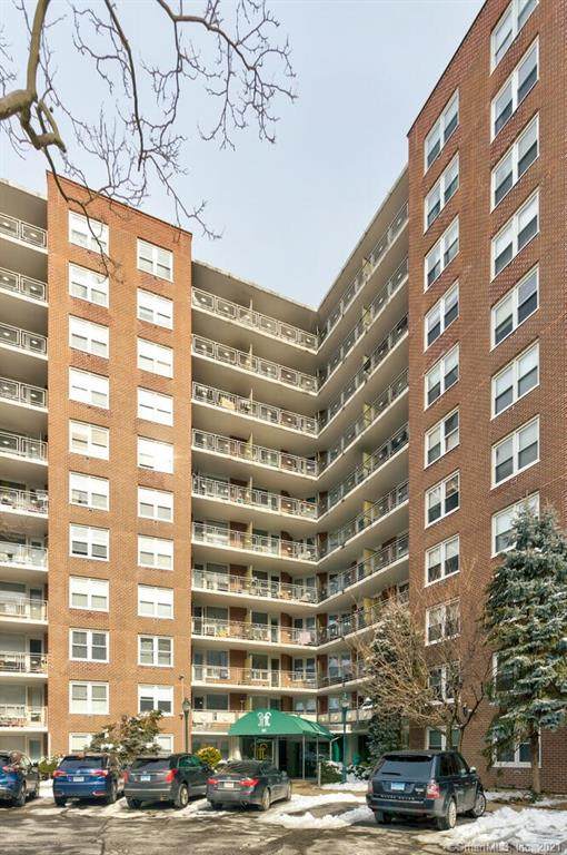 91 Strawberry Hill Avenue - Photo 1