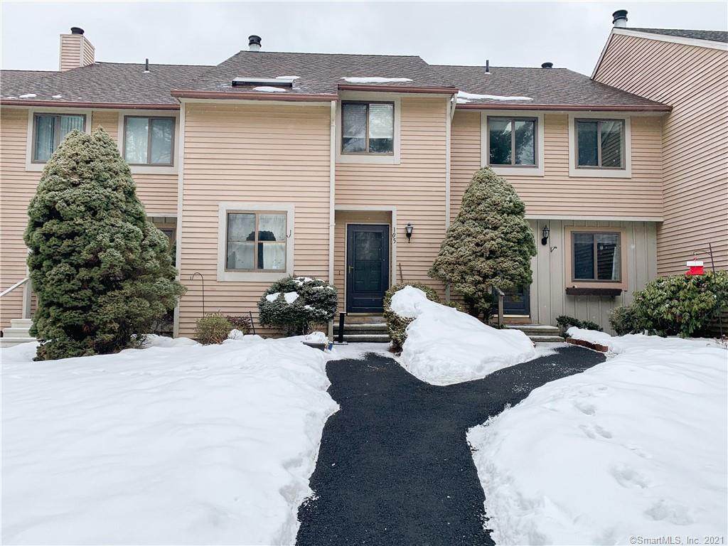 105 Greenwoods Lane - Photo 1