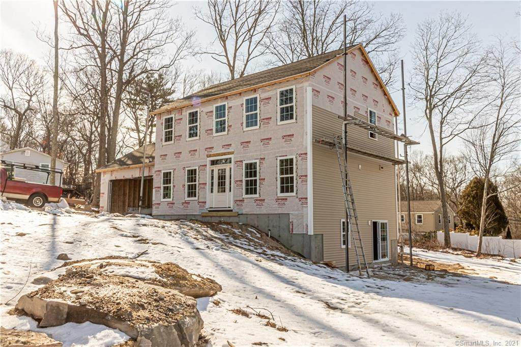 13 Stevens Ave - Photo 1