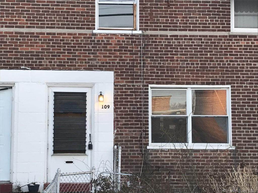 399 Grandfield Bld 2 - Photo 1