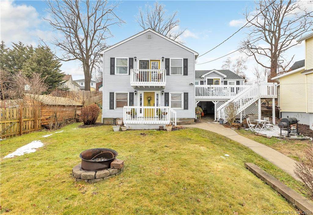 125 Edgefield Avenue - Photo 1