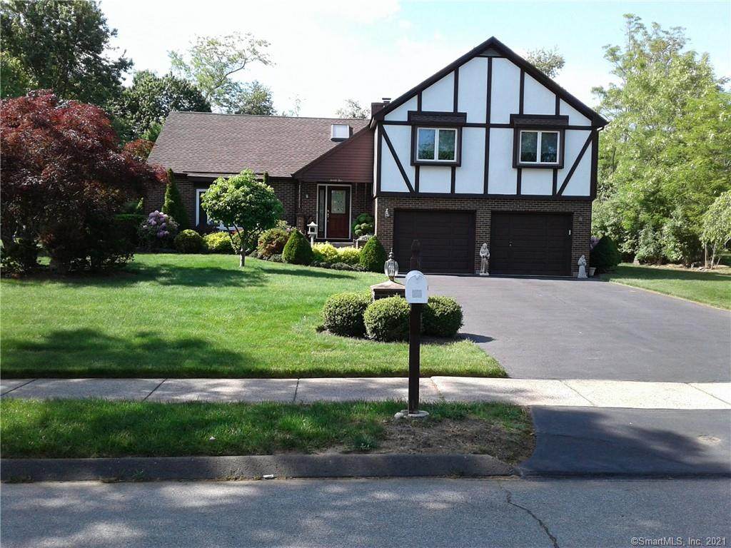 25 Beth Ann Circle - Photo 1
