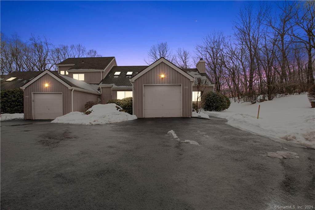 243 Sunwood Drive - Photo 1