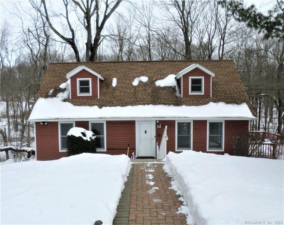 61 Rolling Green Road - Photo 1