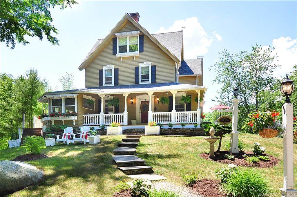 512 Wakefield Boulevard - Photo 1